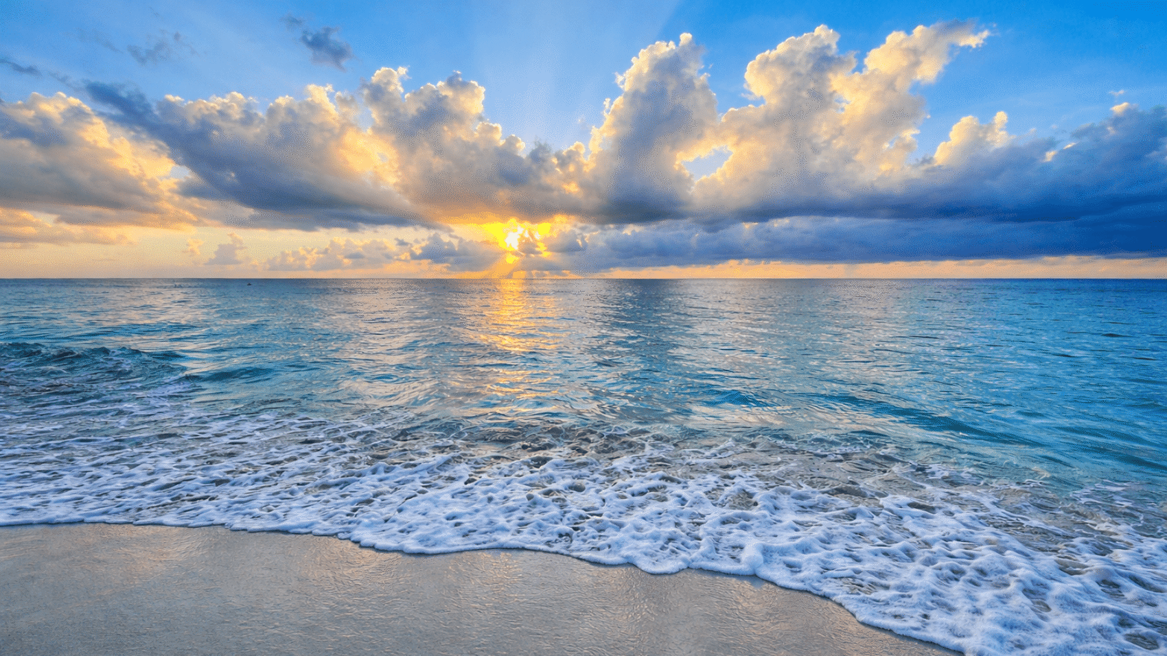 Winter vs Summer Watersports in Cayman: What’s the Difference?