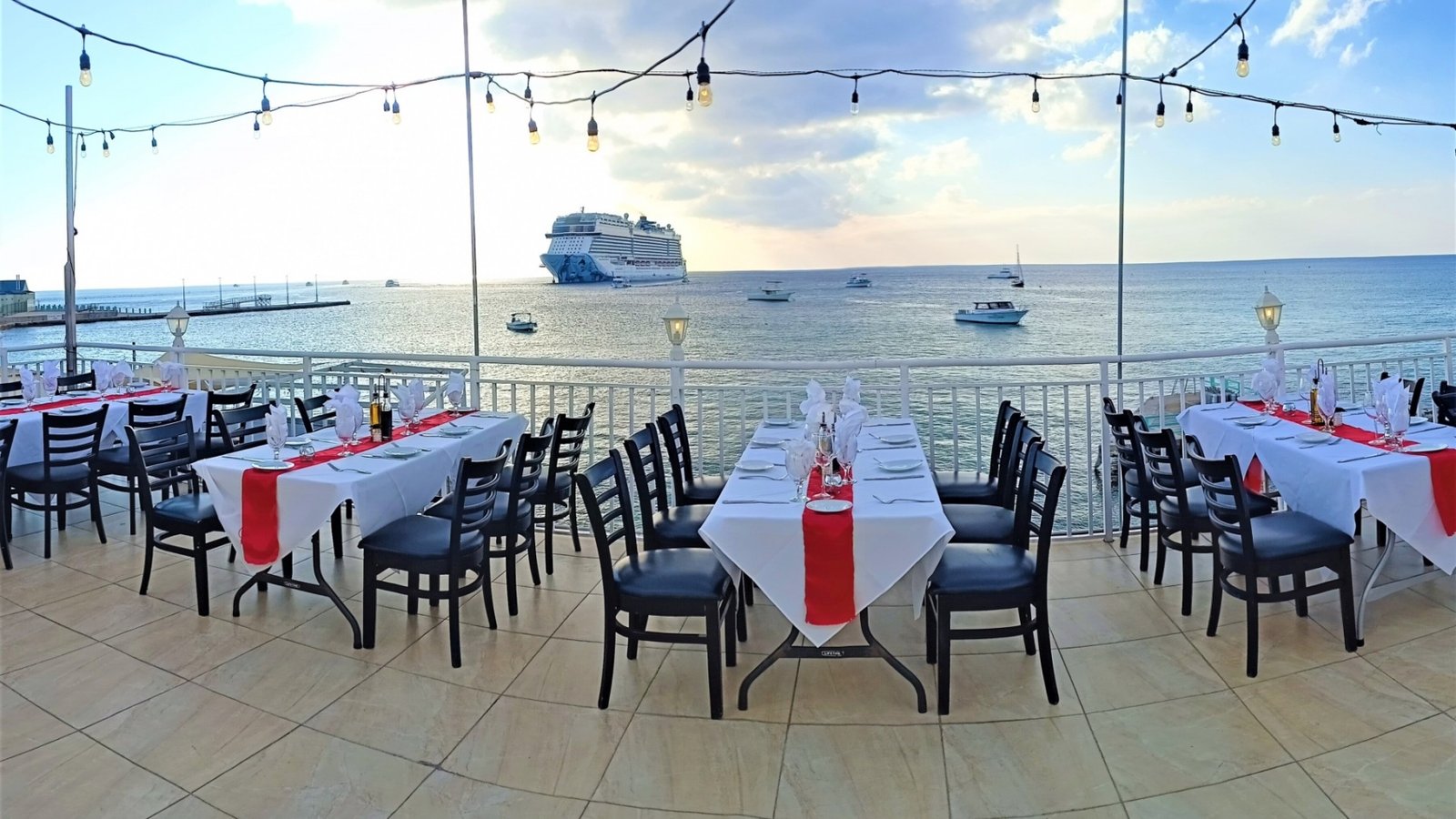 upstairsbalconyKayakers exploring hidden coves and beaches of Grand Caymancasanova_1706802187